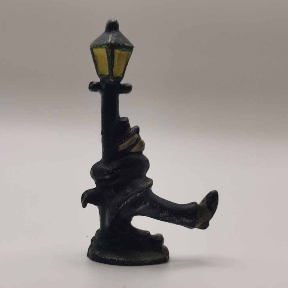 Vintage Cast Iron bottle opener, Figure, Man Holding On Lamppost, 4.25"x2" - Picture 2 of 4